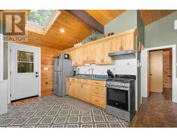 1003 Hollow Road, Algonquin Highlands, ON P0A1E0 Photo 15
