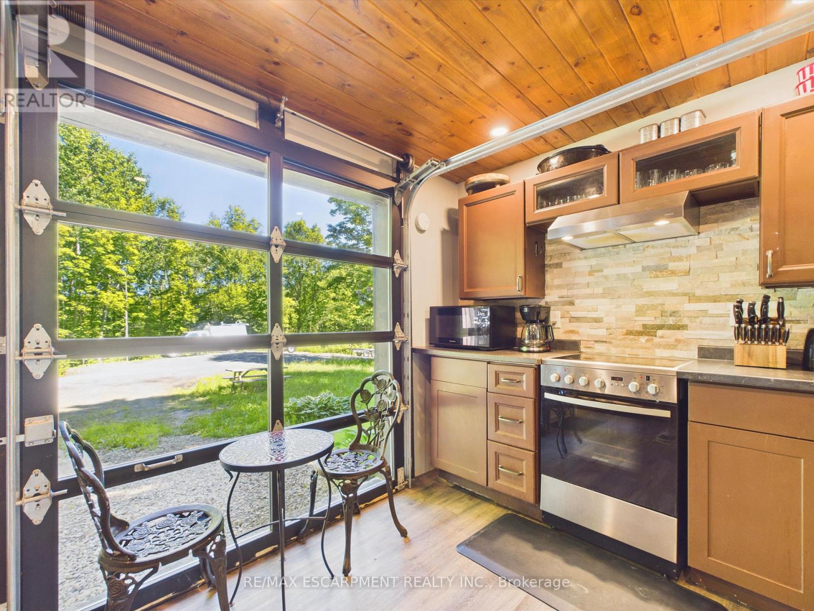 1700 LORIMER LAKE ROAD E - 30