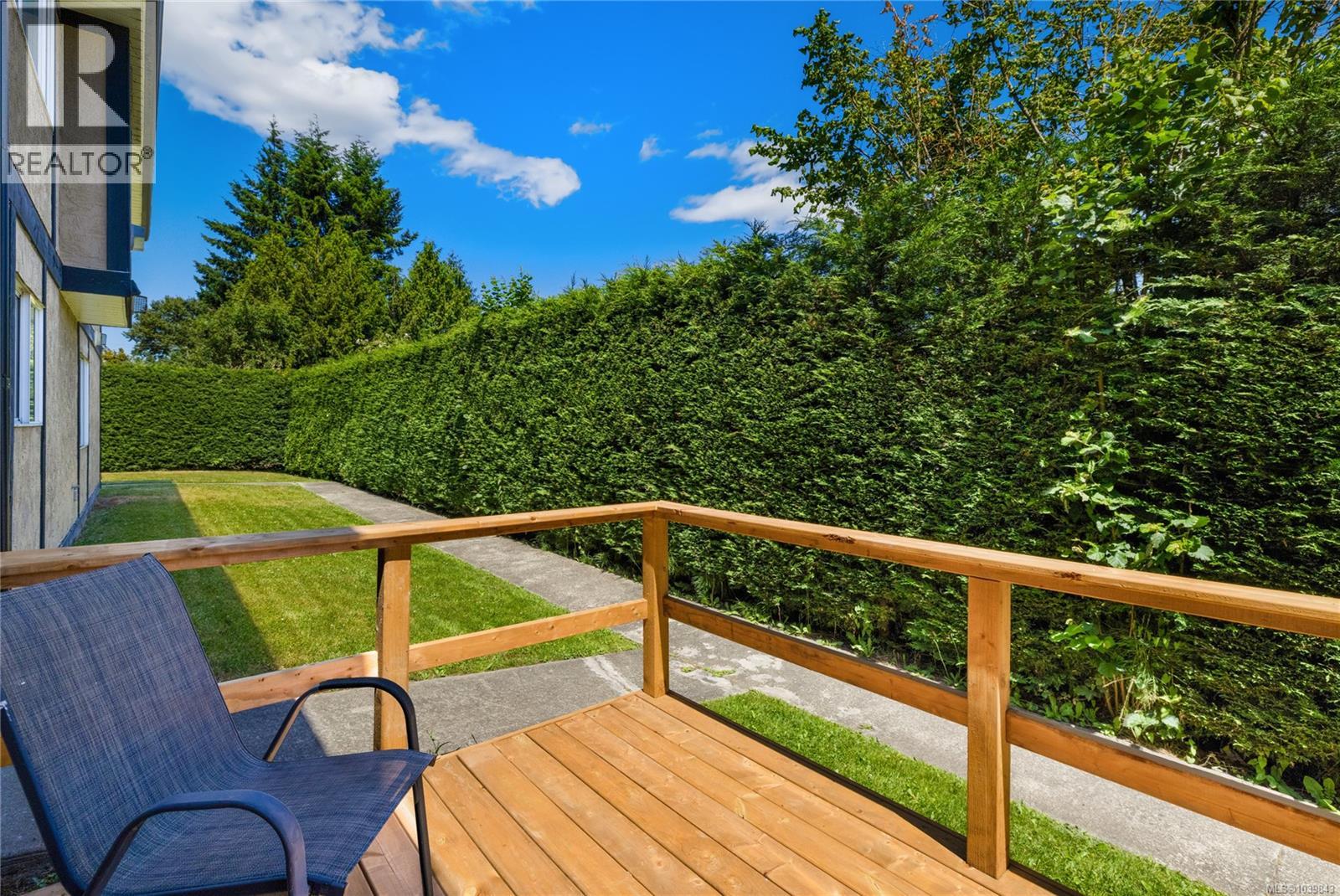 #304 2525 Dingwall St - Image 19