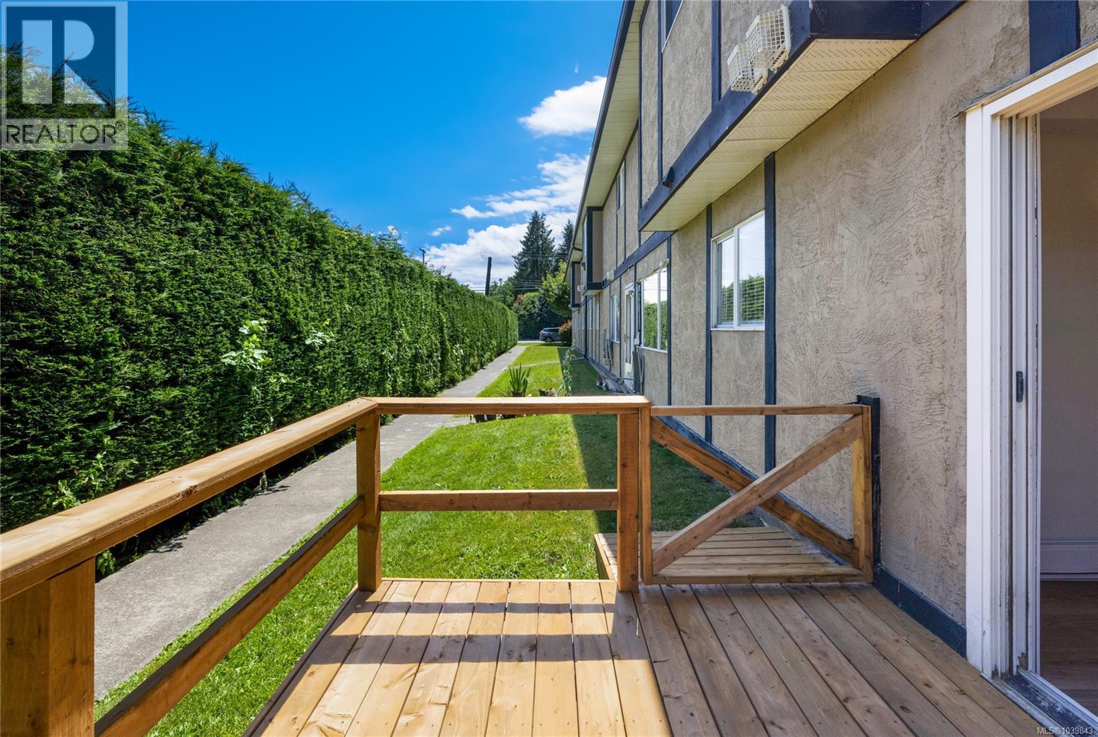 #304 2525 Dingwall St - Image 20