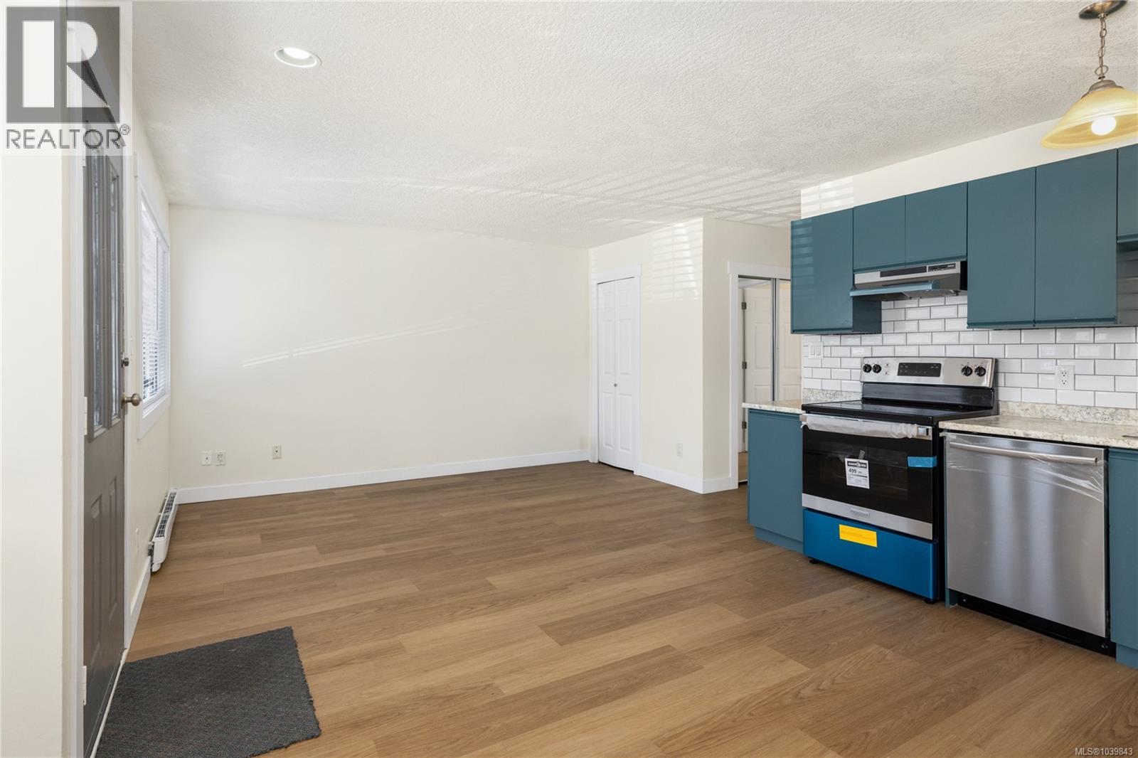 #304 2525 Dingwall St - Image 6