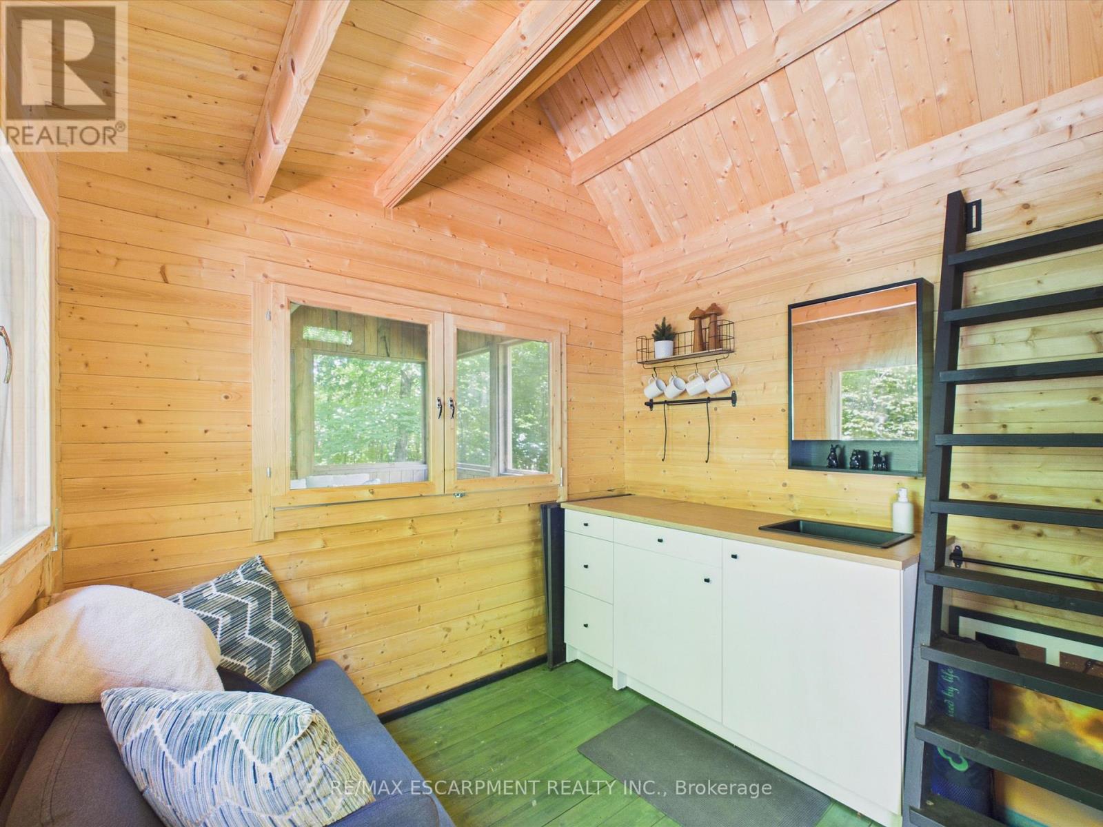 1700 LORIMER LAKE ROAD E - 38