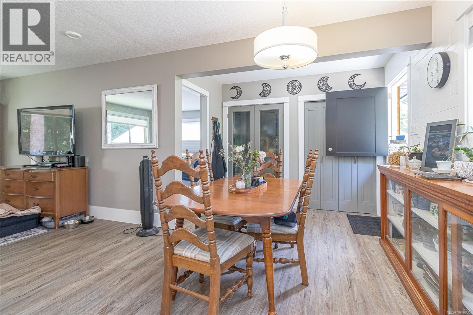 6340 Island Hwy W - 11