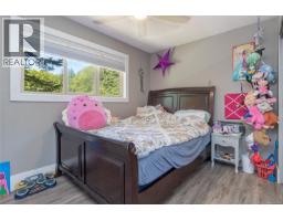 Bedroom - 6340 Island Hwy W, Qualicum Beach, BC V9K2E5 Photo 19