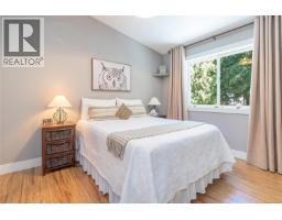 6340 Island Hwy W, Qualicum Beach, BC V9K2E5 Photo 38