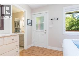 6340 Island Hwy W, Qualicum Beach, BC V9K2E5 Photo 36