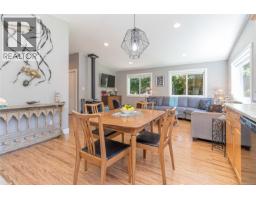 6340 Island Hwy W, Qualicum Beach, BC V9K2E5 Photo 28