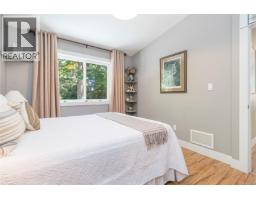 6340 Island Hwy W, Qualicum Beach, BC V9K2E5 Photo 39