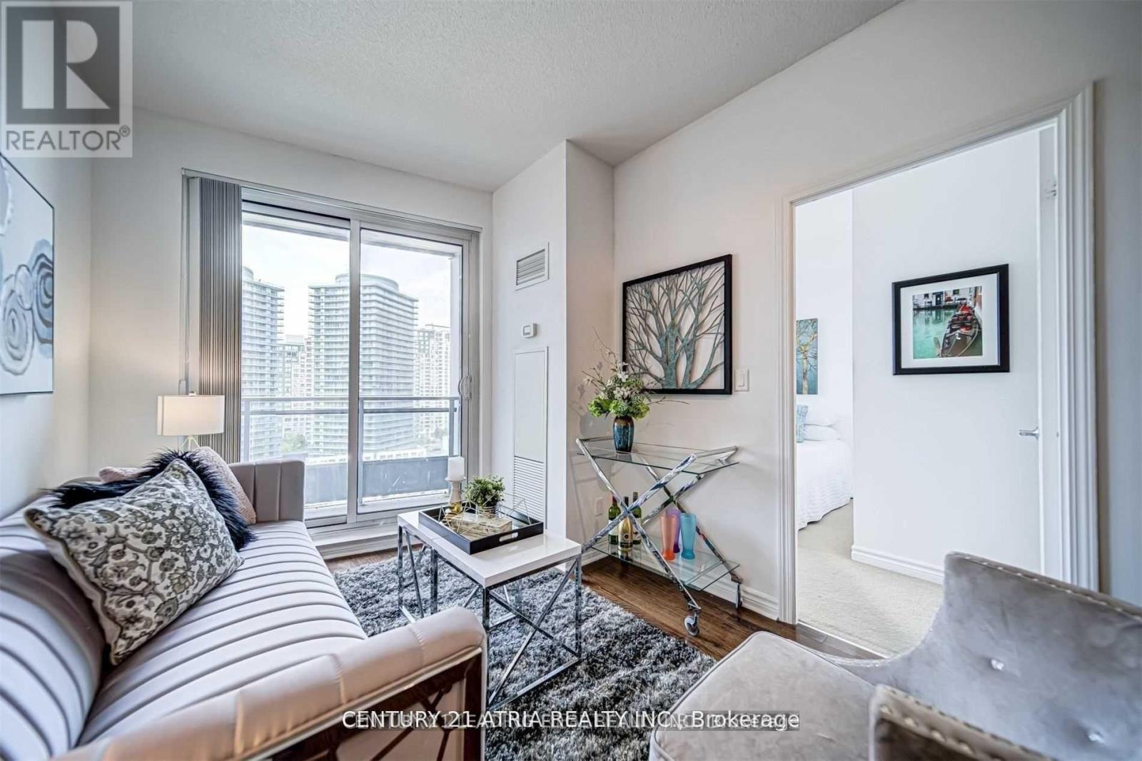 #1109 18 HOLMES AVENUE - 3