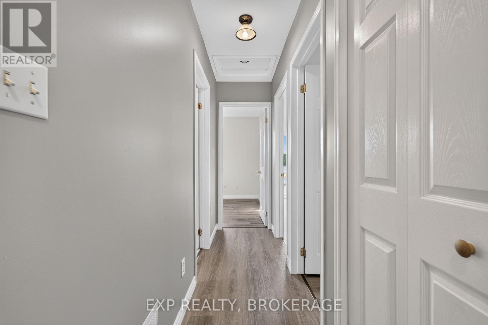 1048 LARK LANE - 22