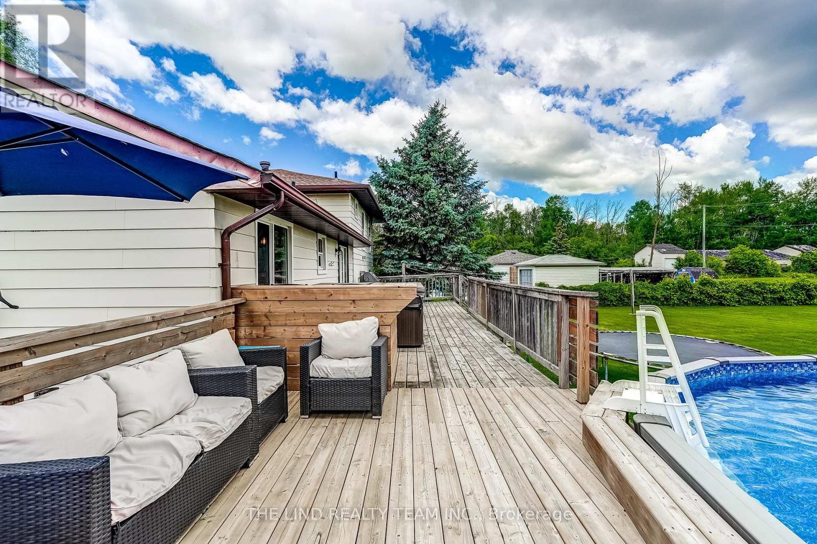 19505 BATHURST STREET - 37
