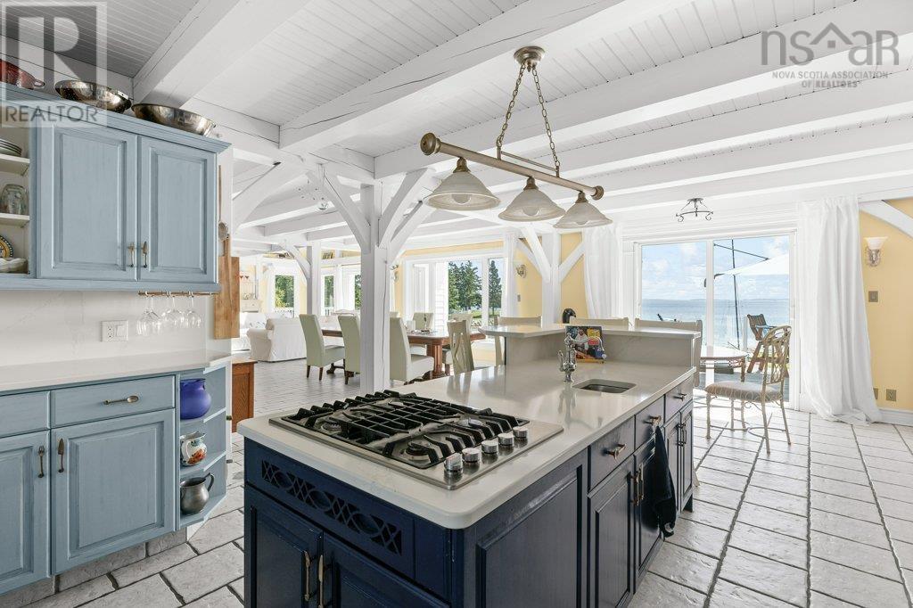 226 Crandall Road - 19