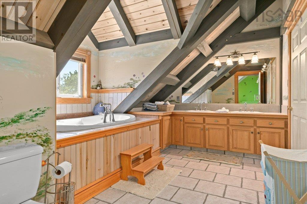 226 Crandall Road - 30