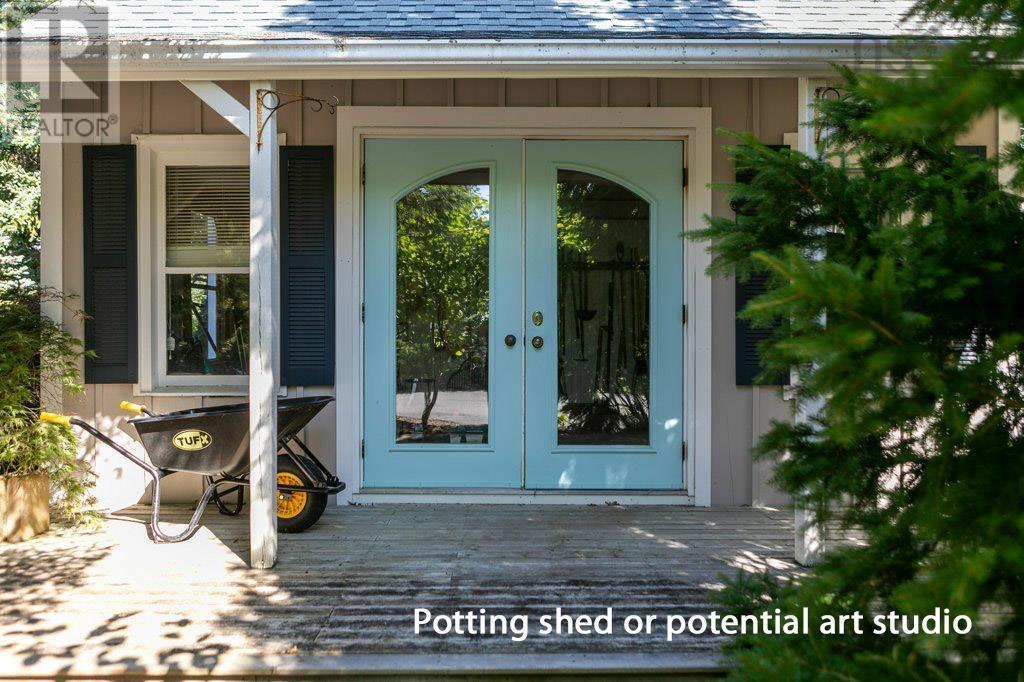 226 Crandall Road - 40
