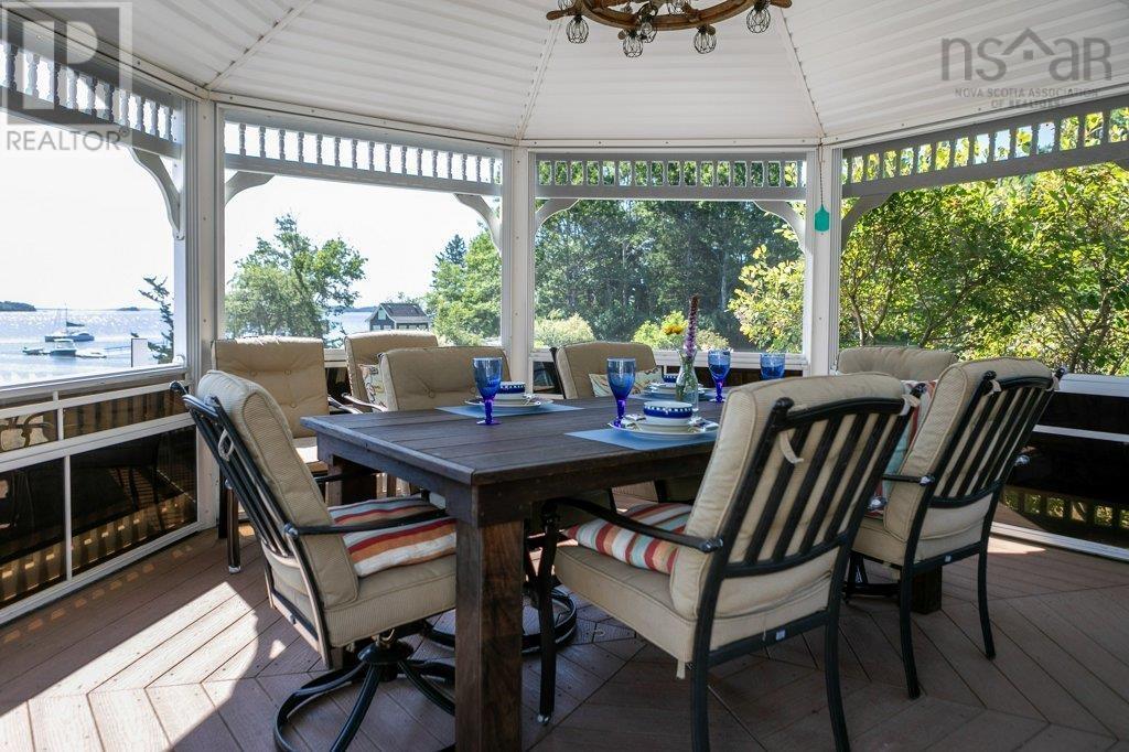 226 Crandall Road - 50