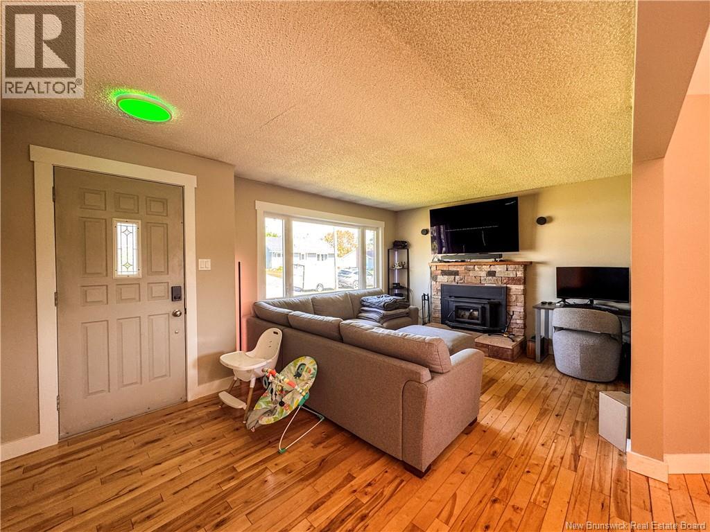 16 Bickerton Avenue - Image 5