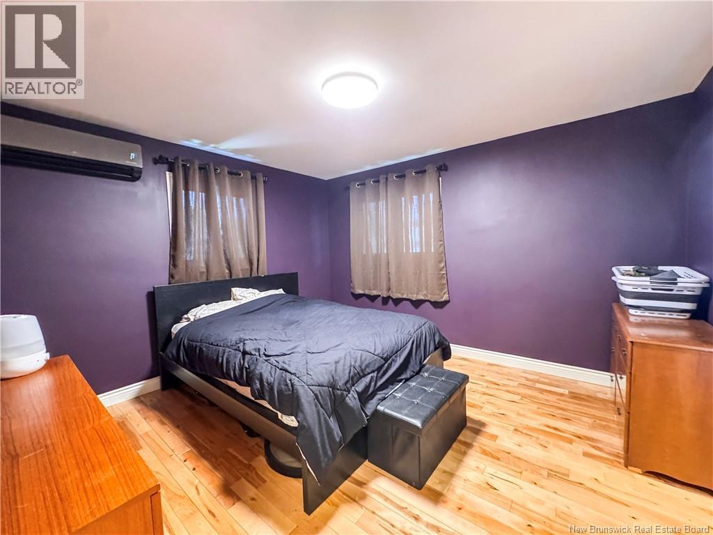 16 Bickerton Avenue - Image 33