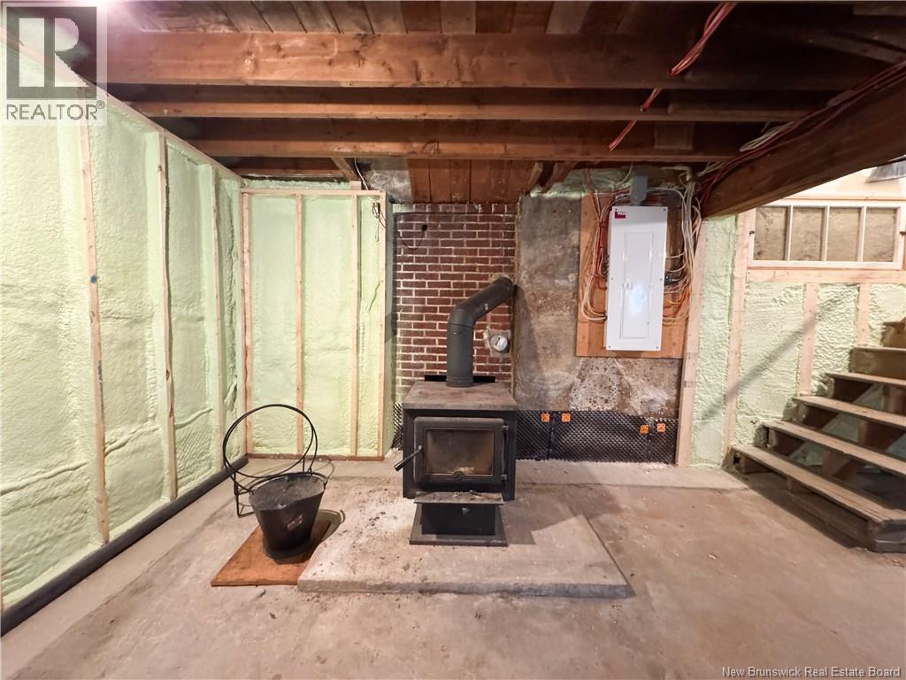 16 Bickerton Avenue - 43