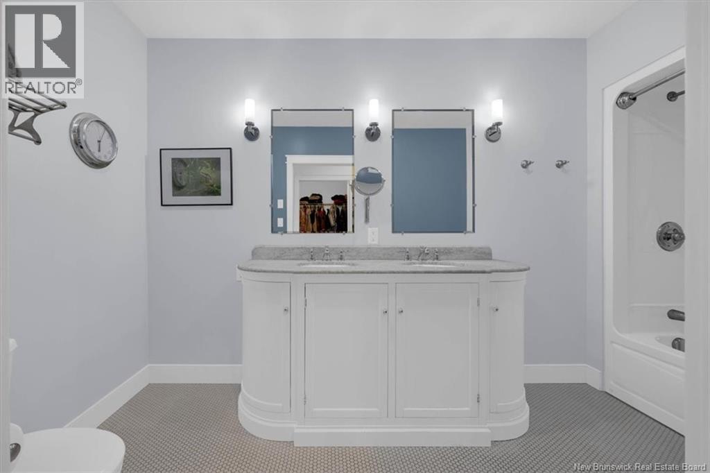 540 Shore Road - Image 15
