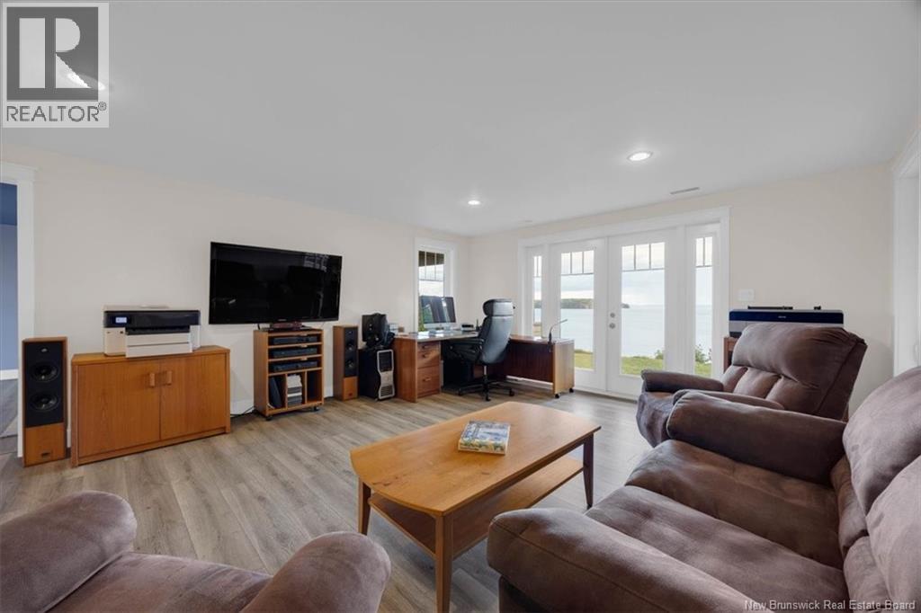 540 Shore Road - Image 27