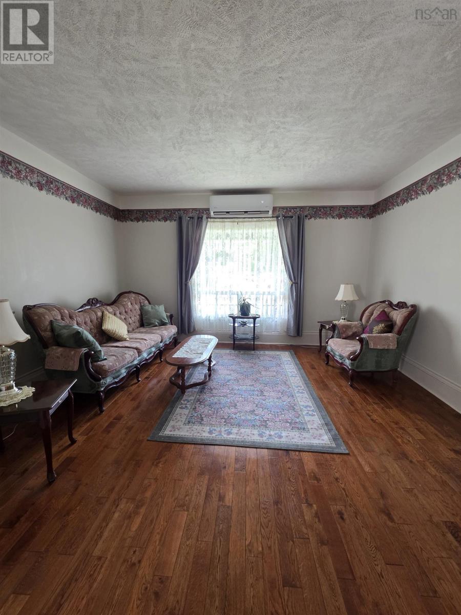 673 George St Street - 13