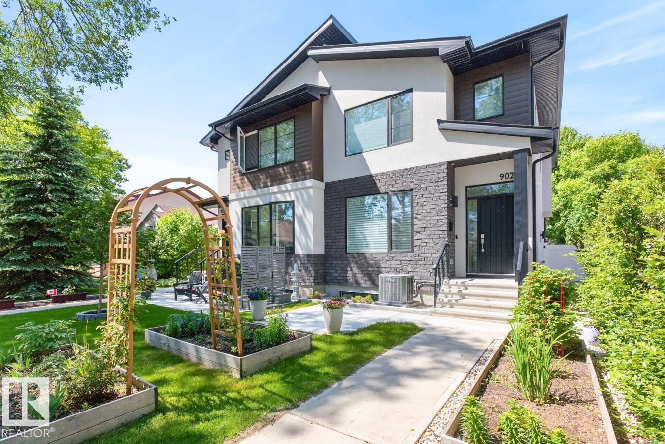 9028 90 ST NW - 1