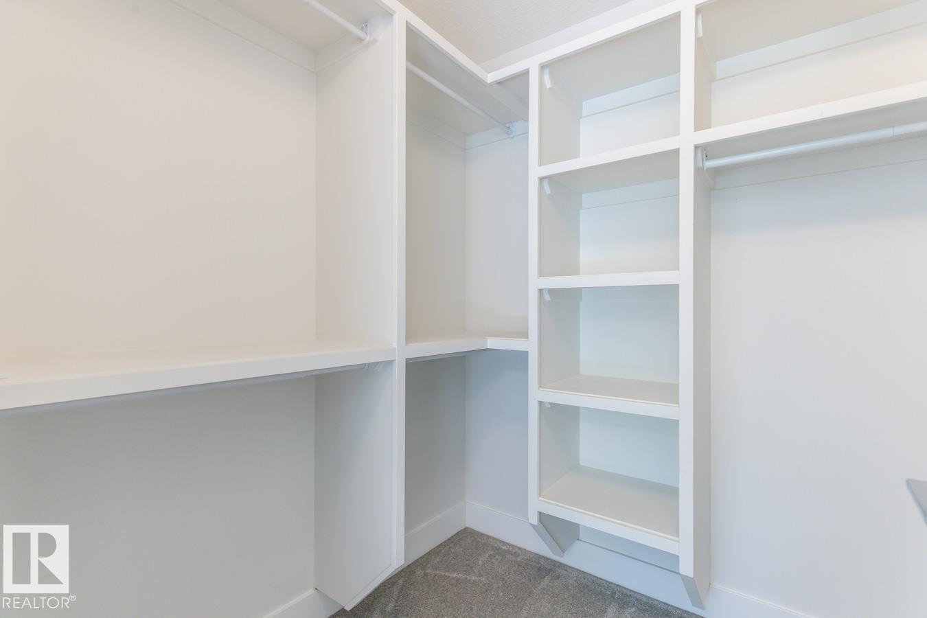9028 90 ST NW - 27