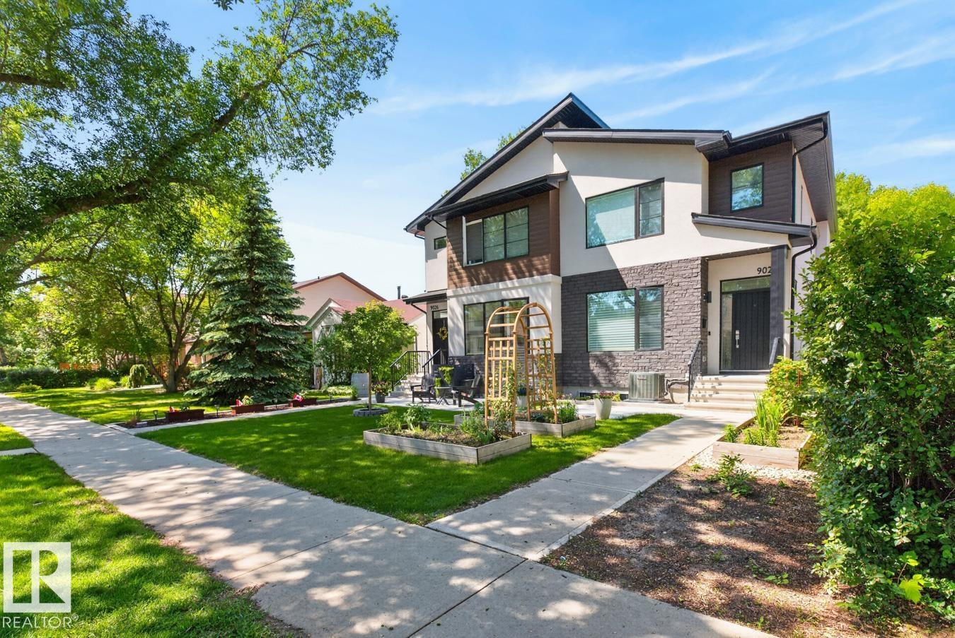 9028 90 ST NW - 53