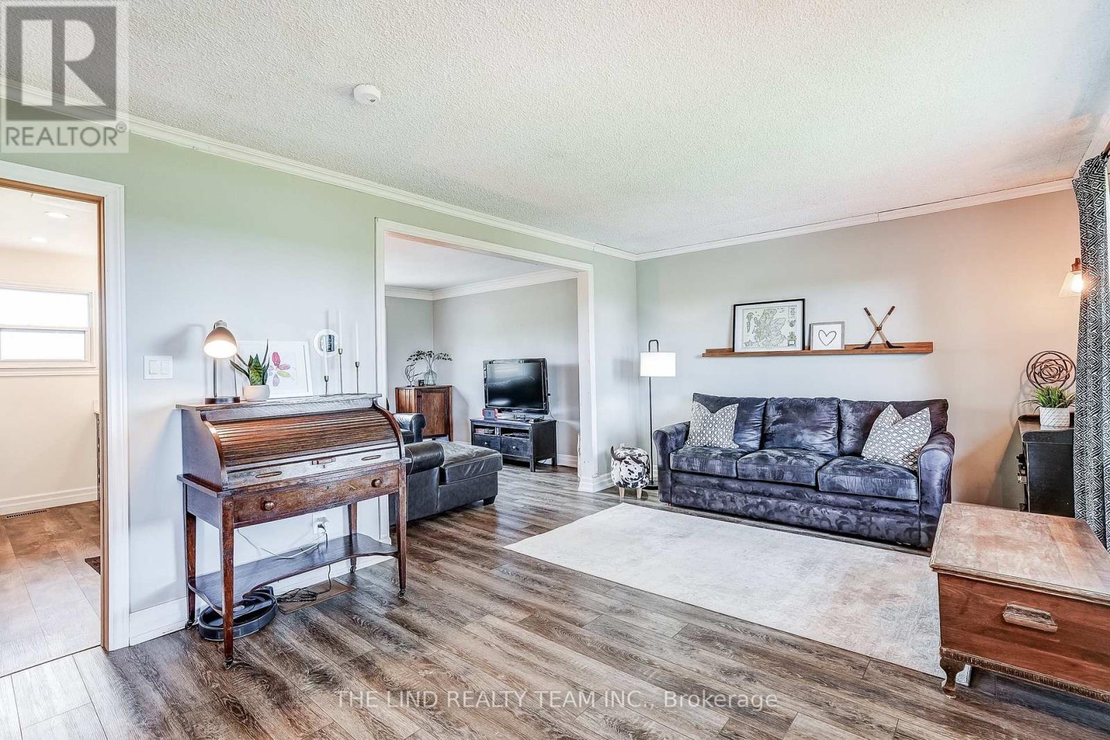 19505 BATHURST STREET - 12