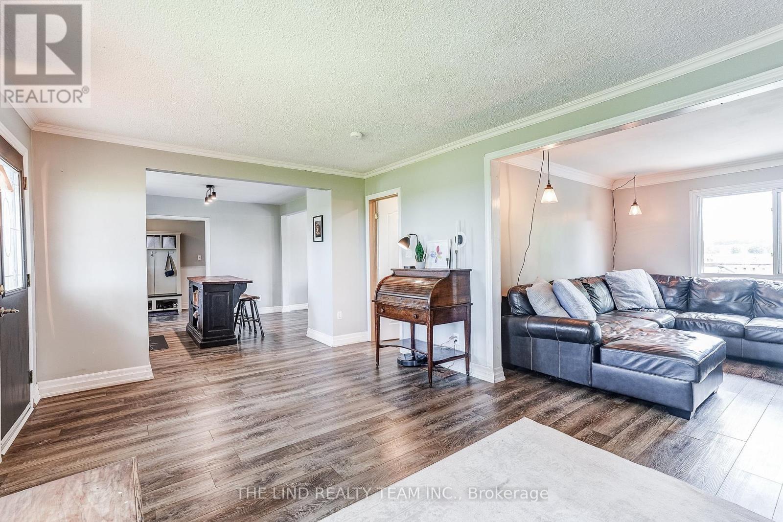 19505 BATHURST STREET - 15