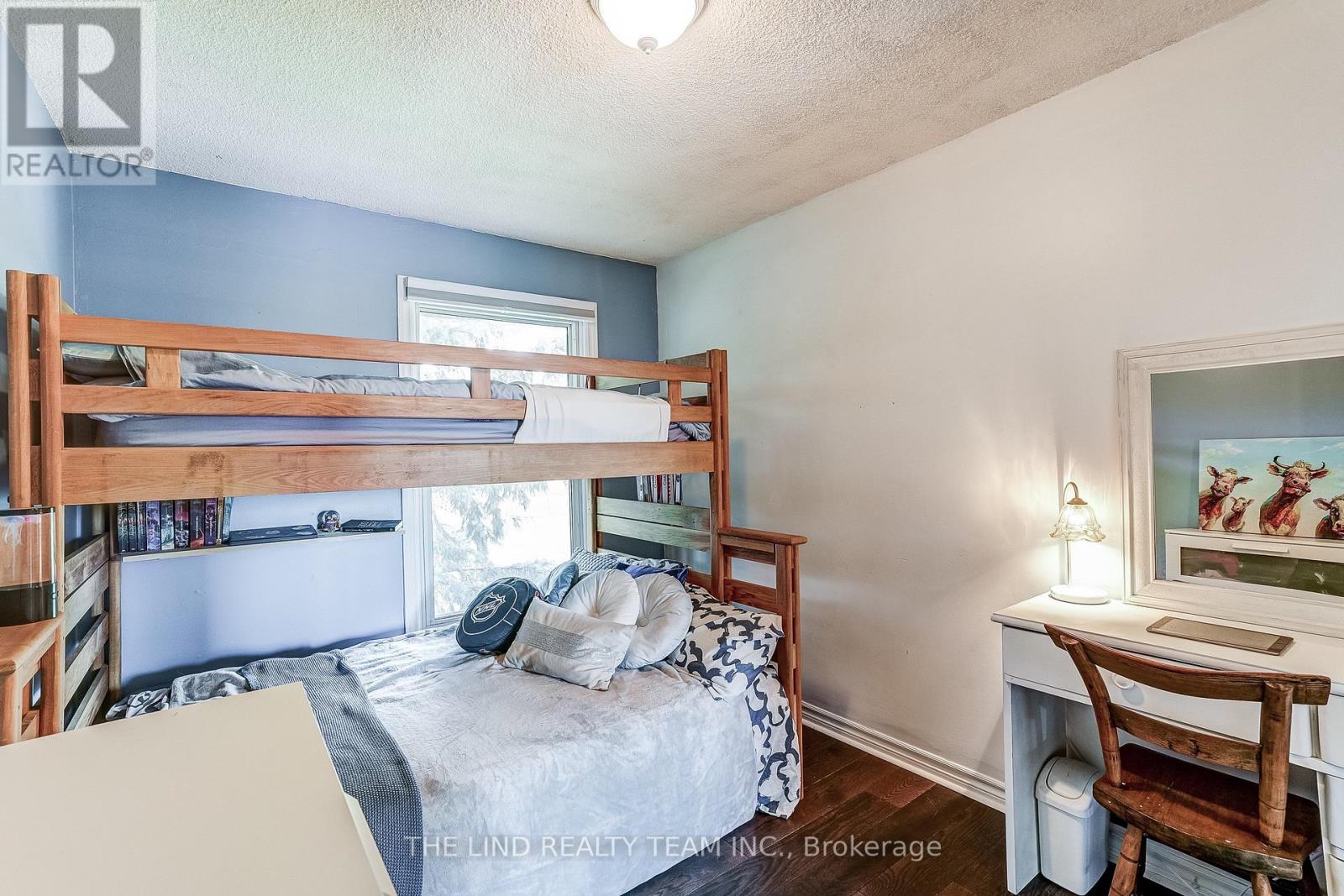 19505 BATHURST STREET - 27