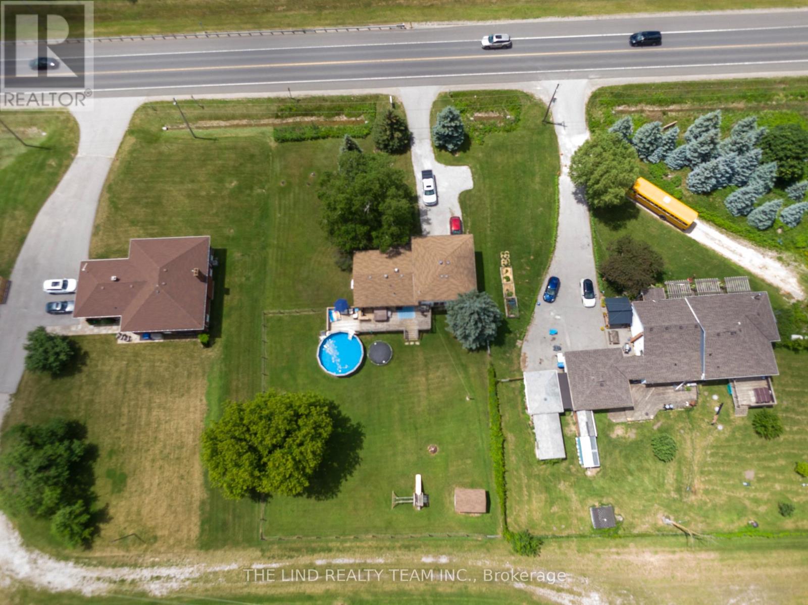 19505 BATHURST STREET - 45