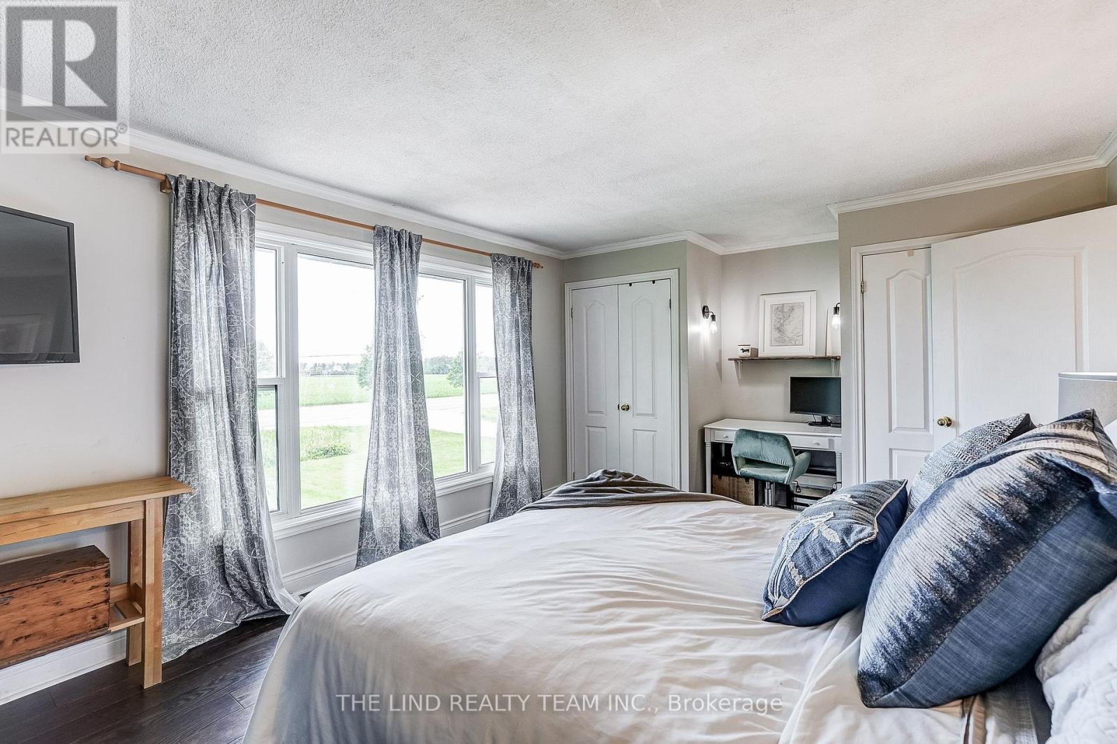 19505 BATHURST STREET - 21