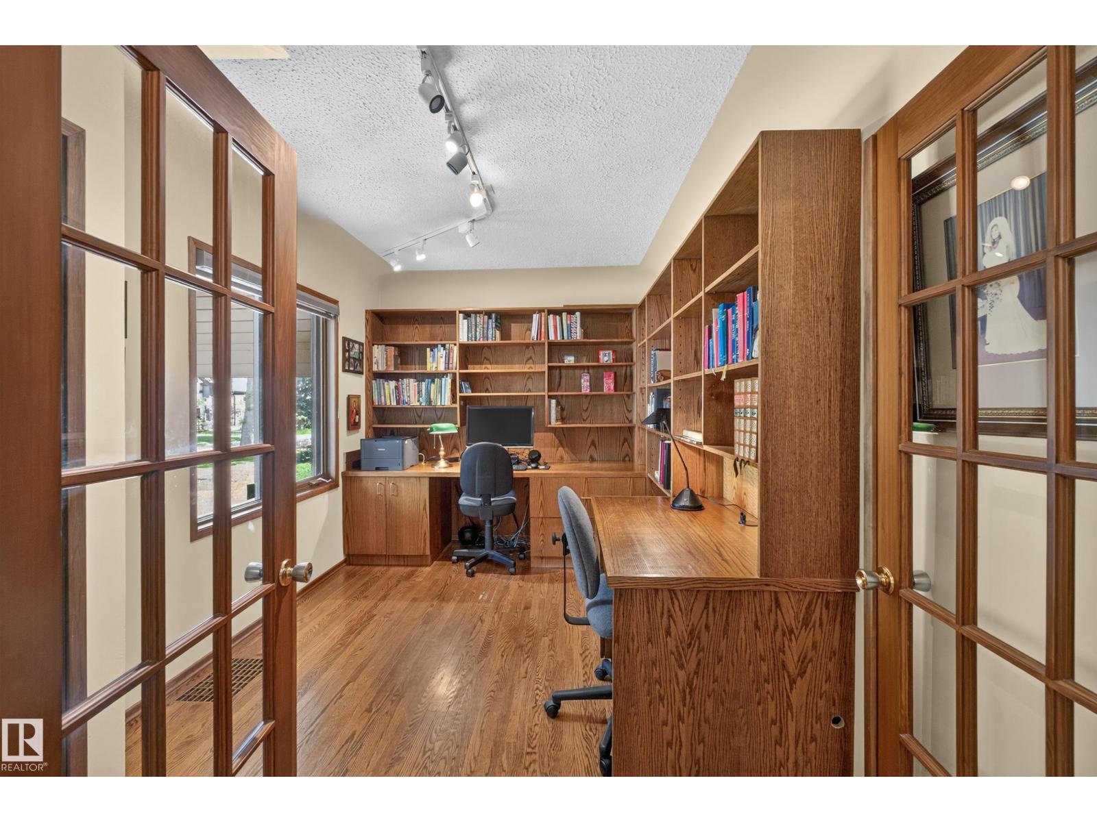 11331 75 AV NW — photo 16