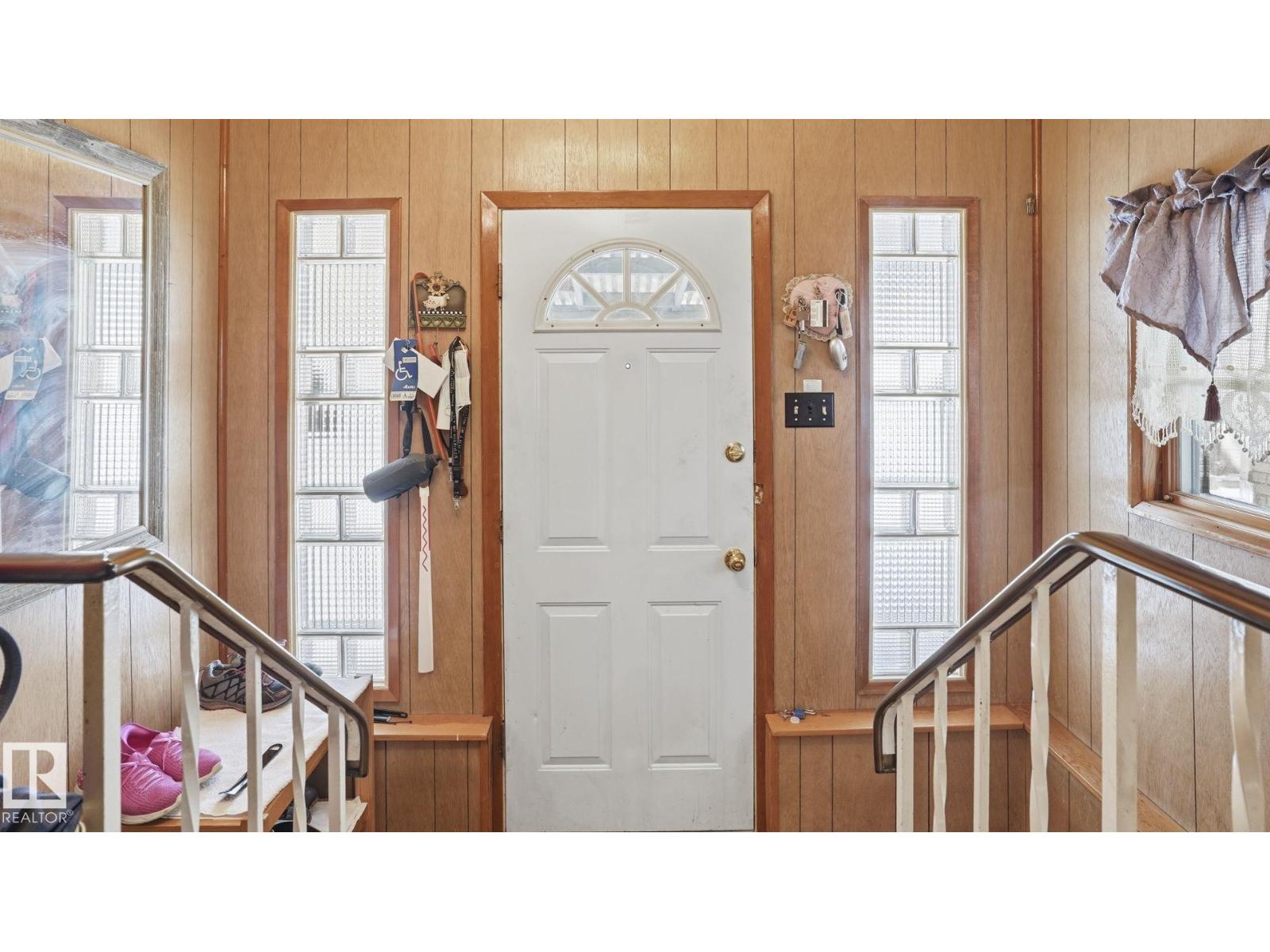 11512 86 ST NW - photo 2
