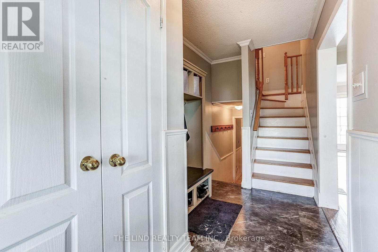 19505 BATHURST STREET - 5