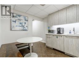 Cubicle 4 - 347 Jane Street, Toronto, ON M6S3Z3 Photo 12