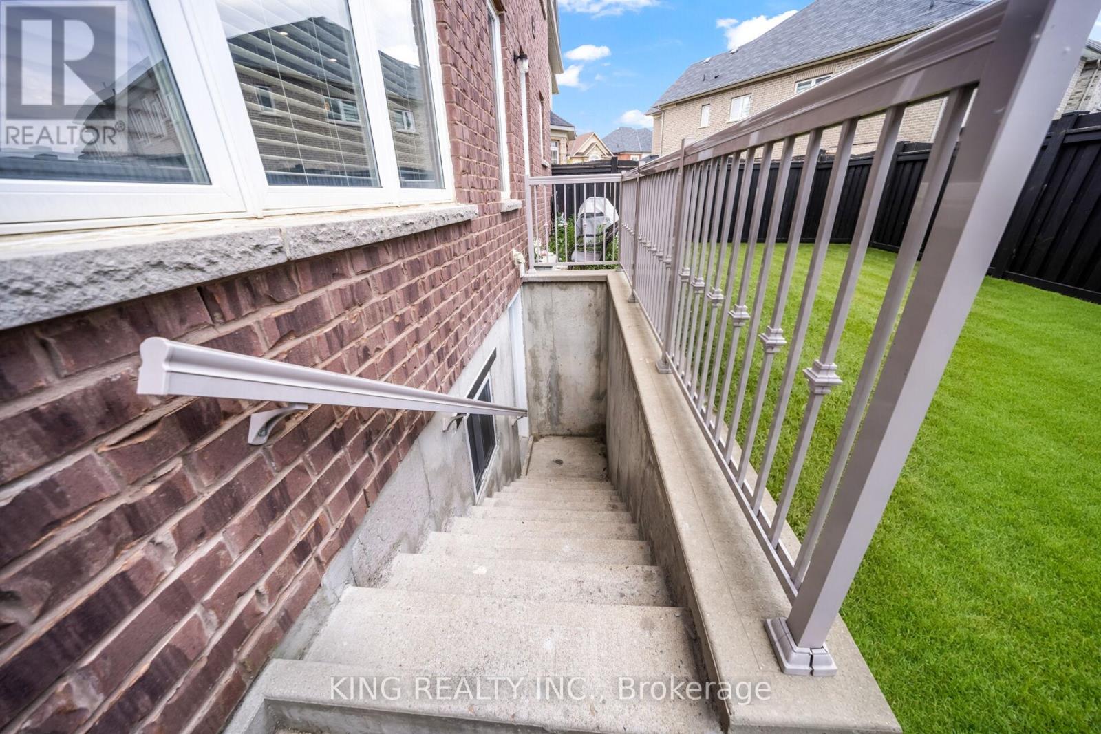 11 MALPASS STREET - 28