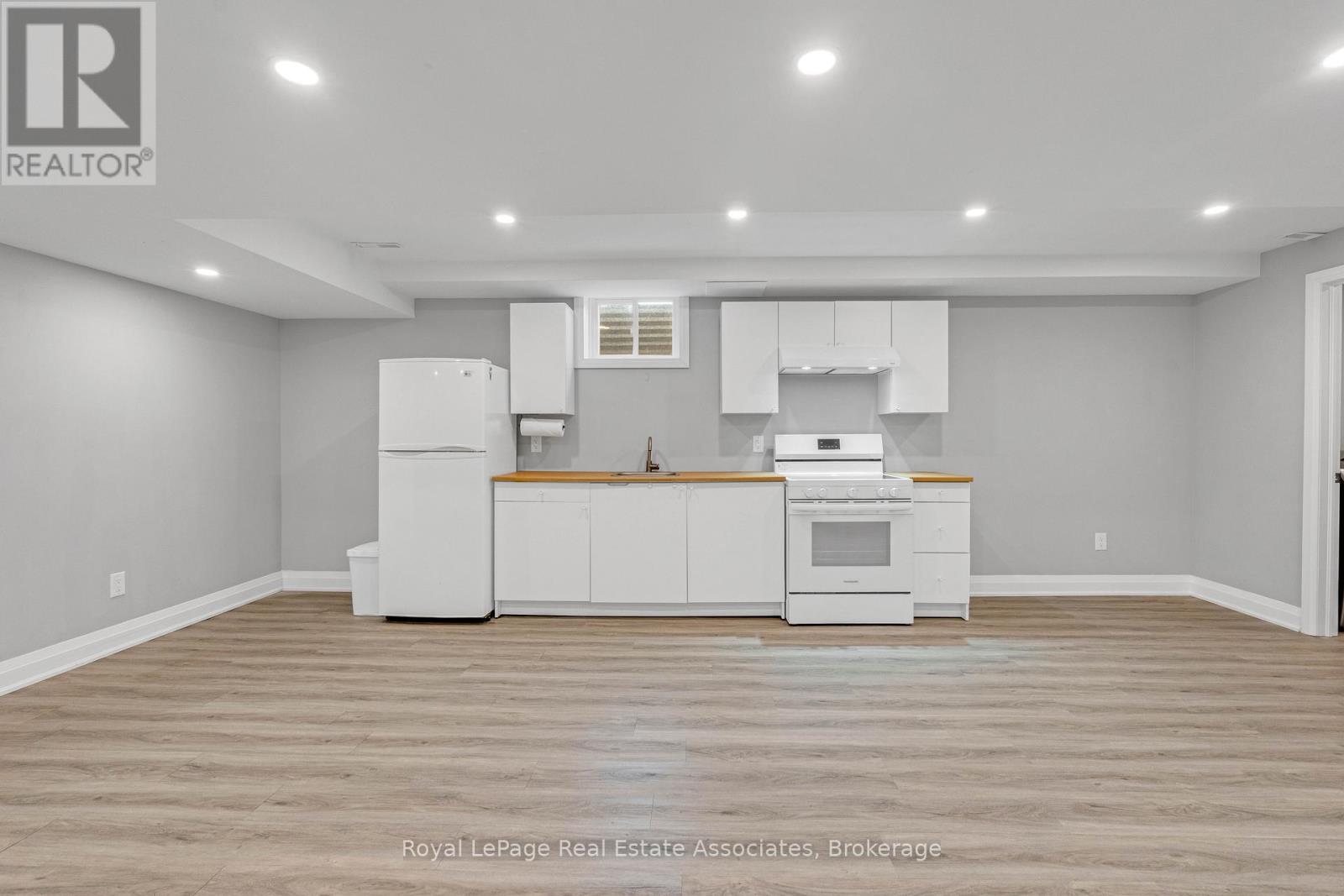 44 MCCLELLAN ROAD - 25