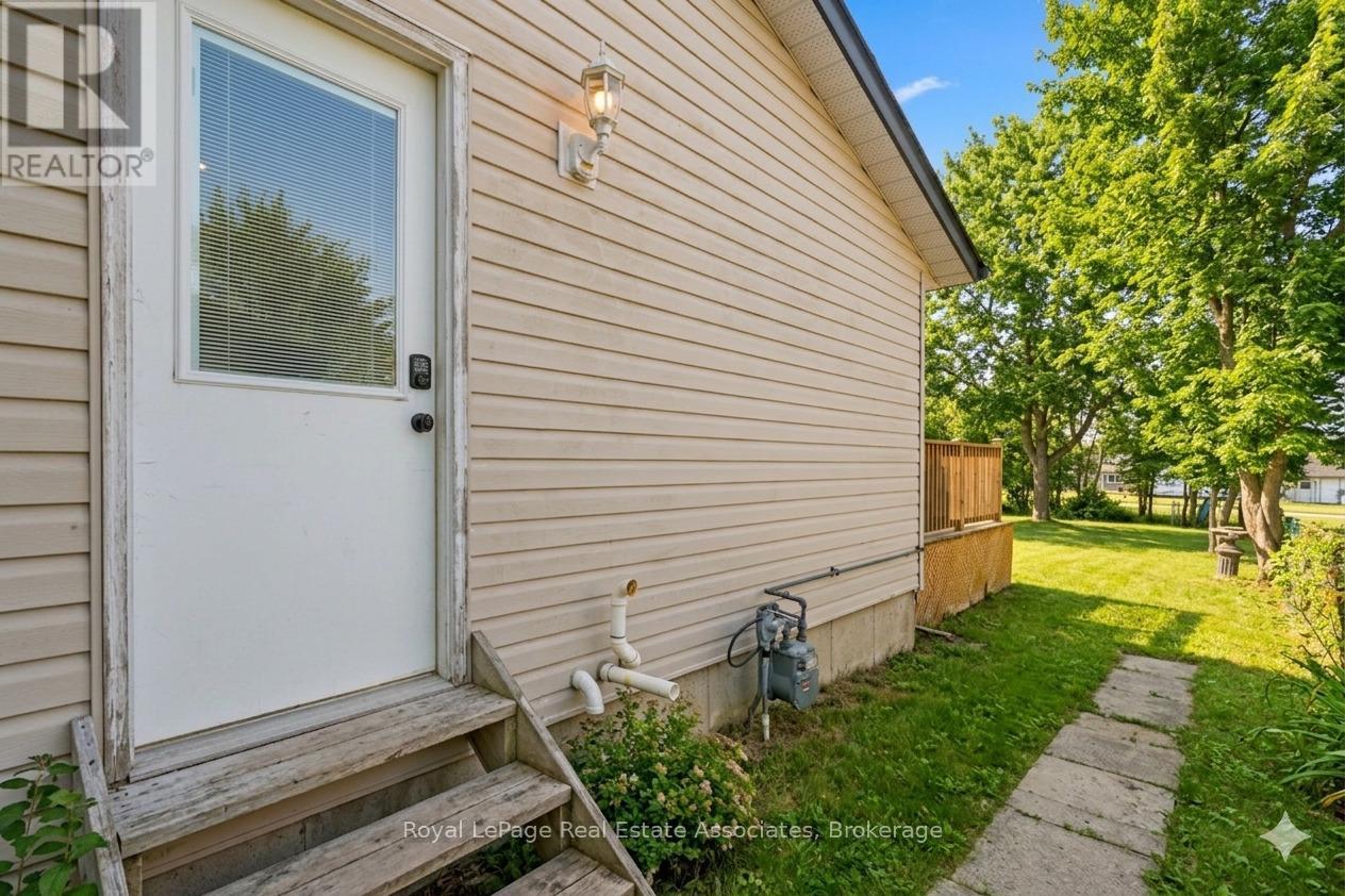 44 MCCLELLAN ROAD - 36