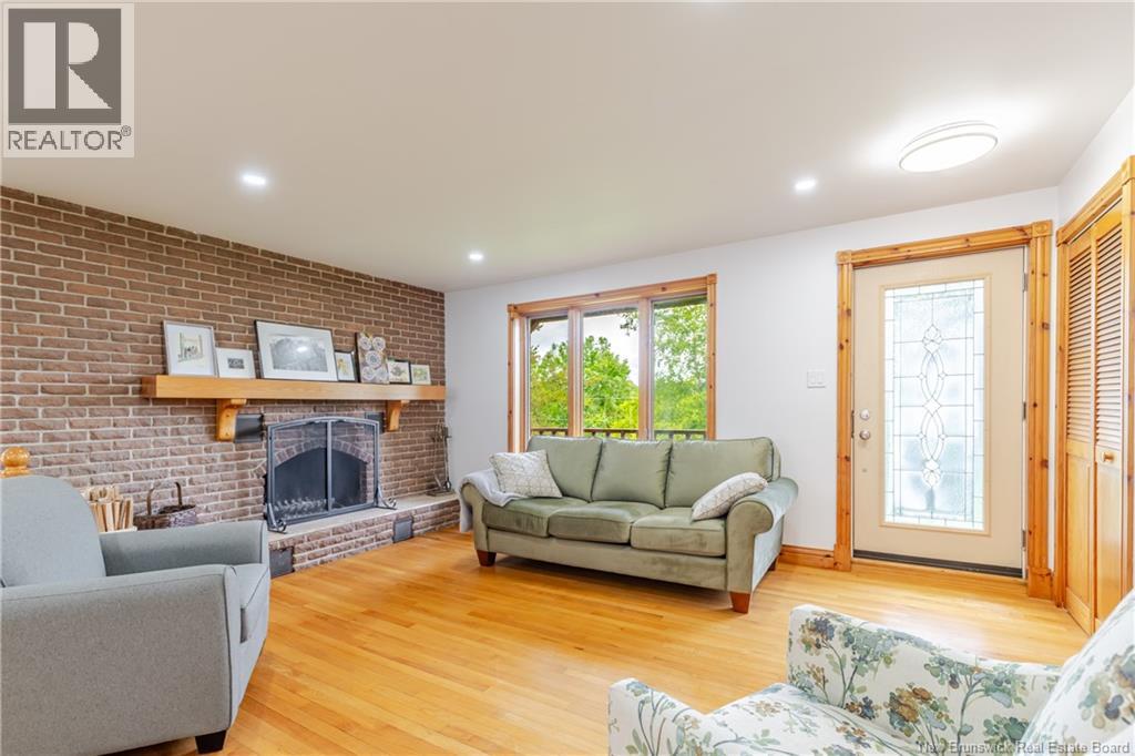 5 Fort Meductic Road - 17