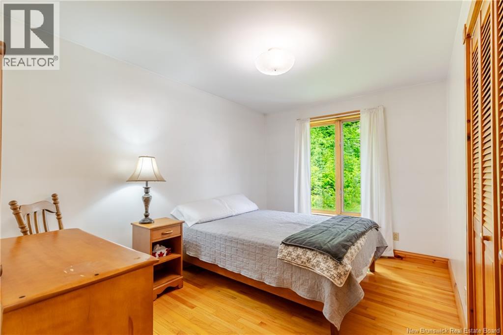 5 Fort Meductic Road - 26