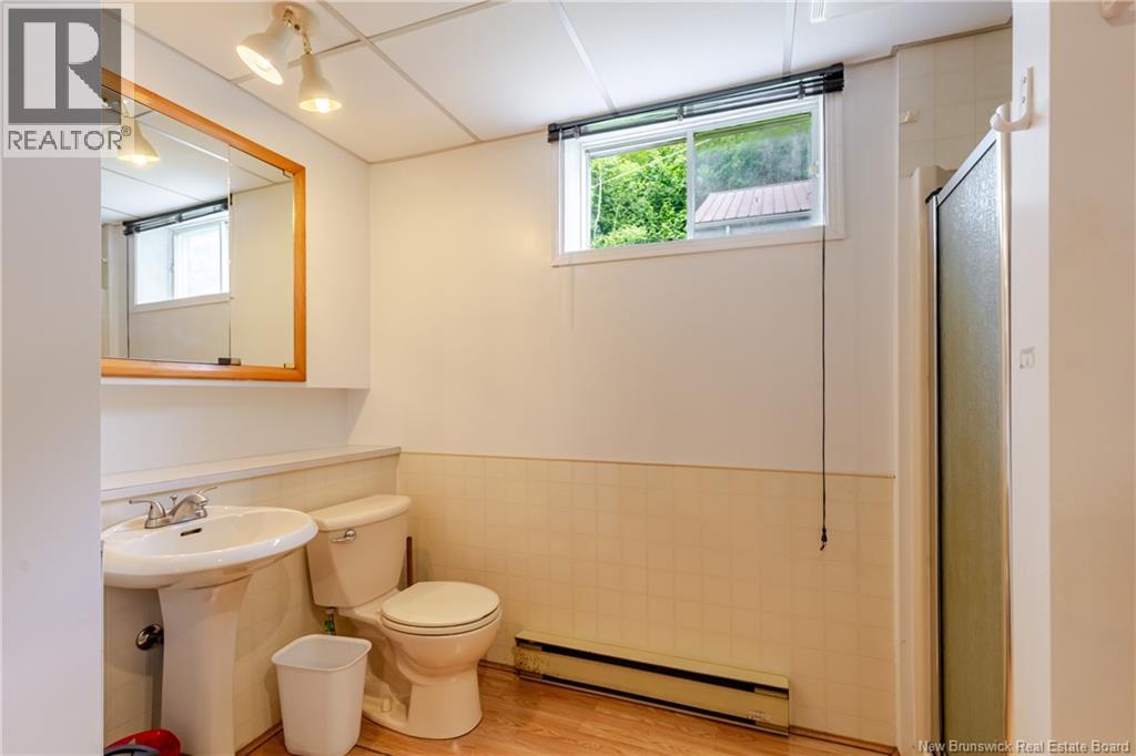 5 Fort Meductic Road - 40