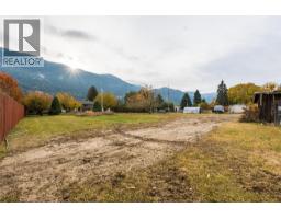 1535 Highway 3a Highway, Thrums, BC V1N4M7 Photo 54