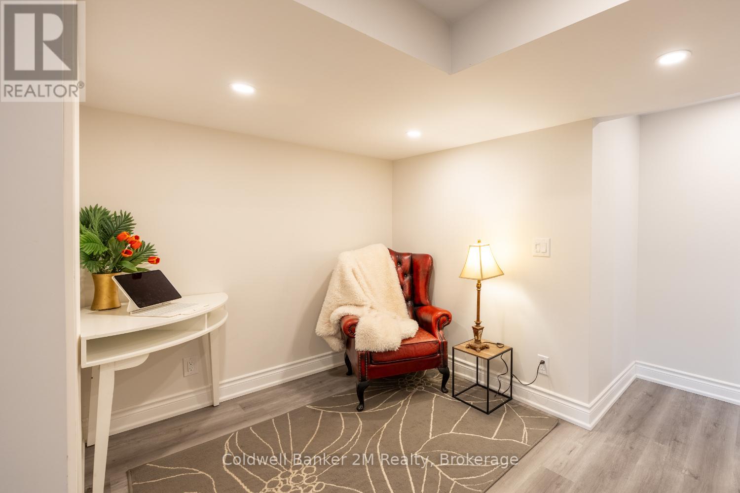 152 TAUNTON ROAD W - 29