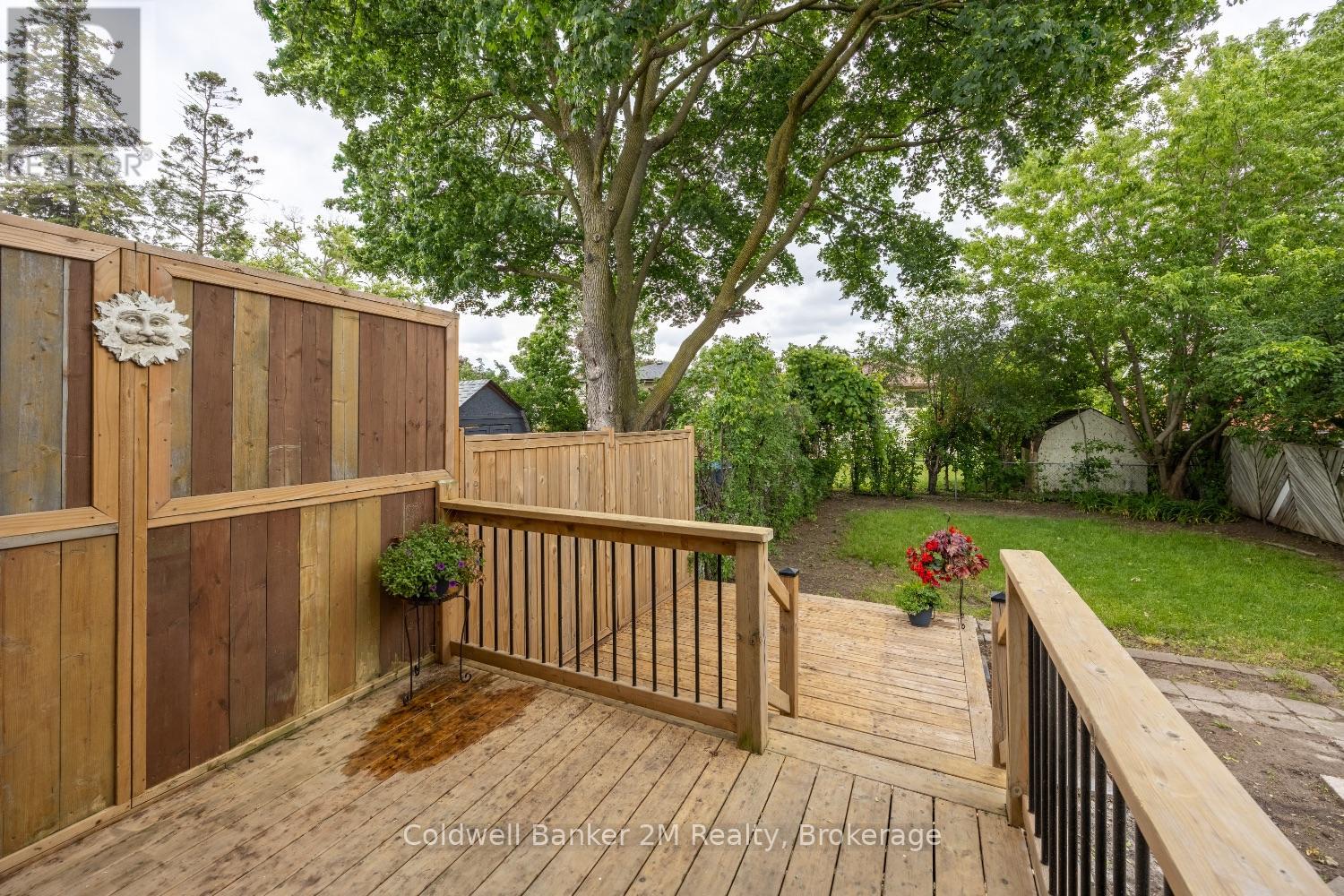152 TAUNTON ROAD W - 32