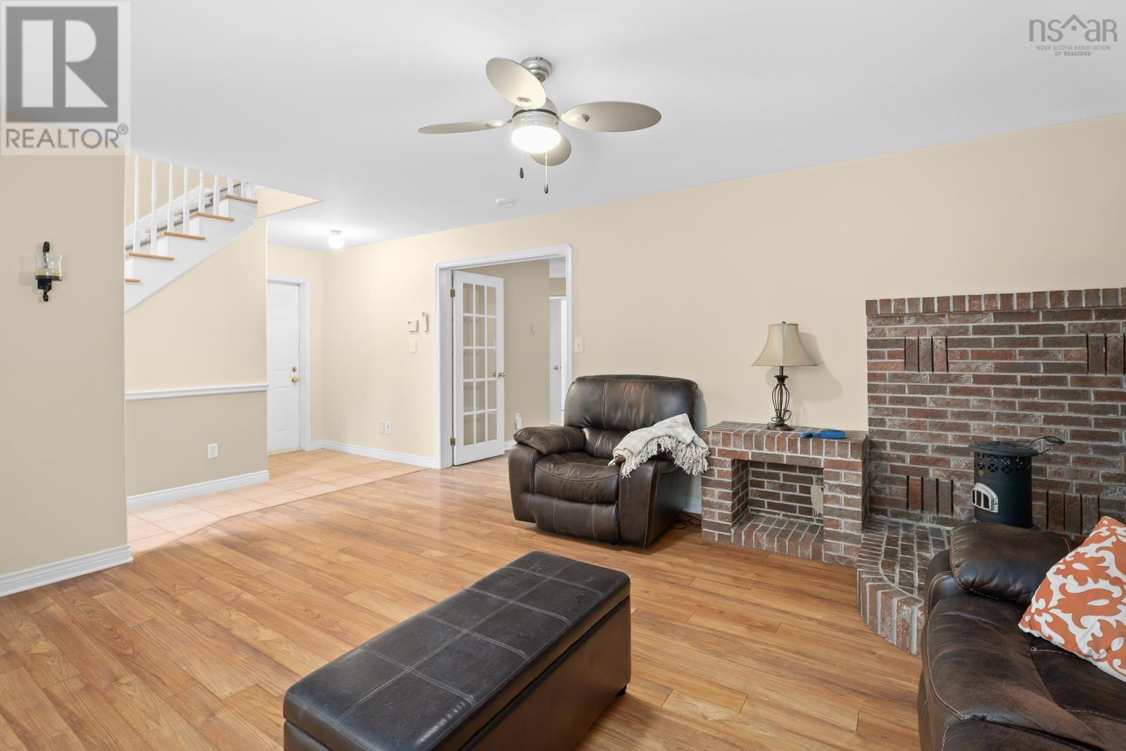 Property 30 of 49 of 34 Forestview Way