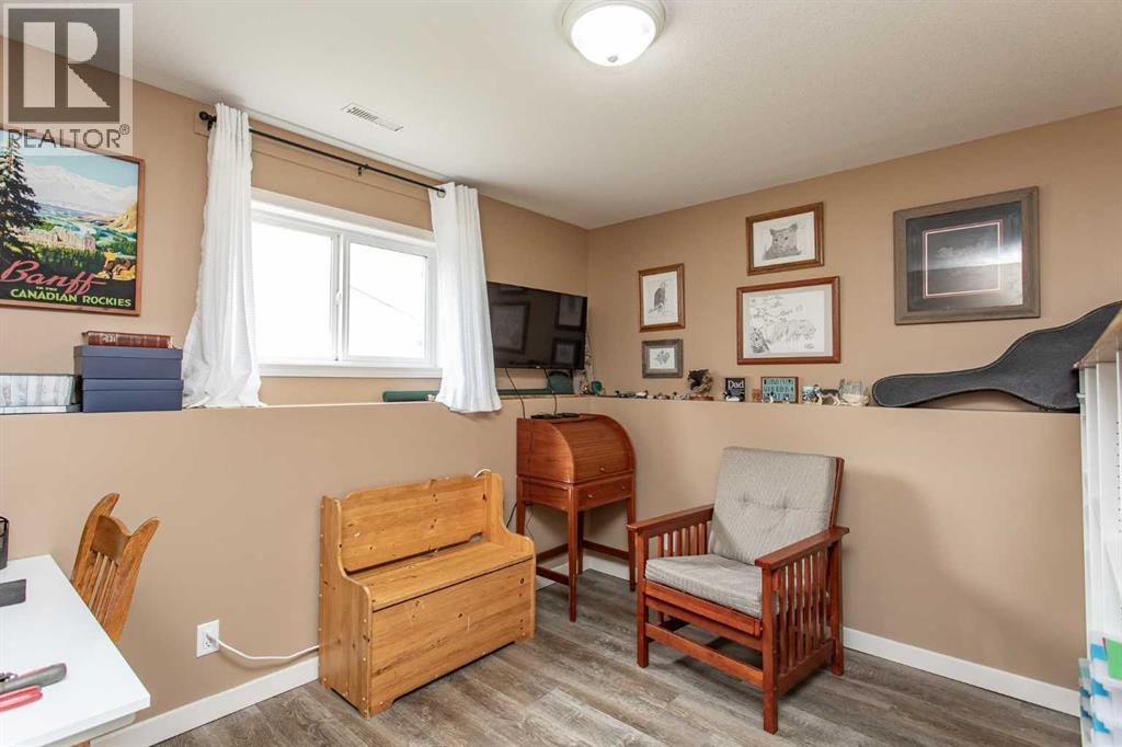 74 Pine Crescent — photo 17