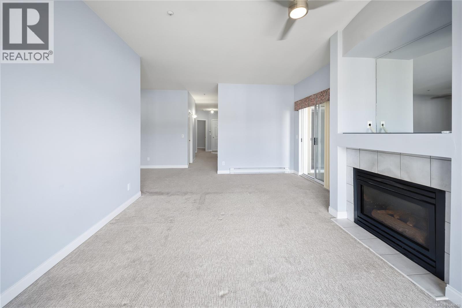 #402 566 Stewart Ave - 33