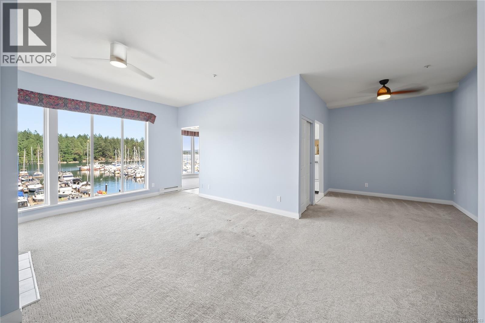 #402 566 Stewart Ave - 32